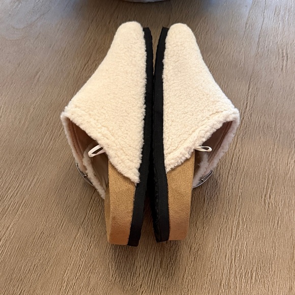 Cream Fuzzy Slip-On Clogs with Buckle - Picture 4 of 5